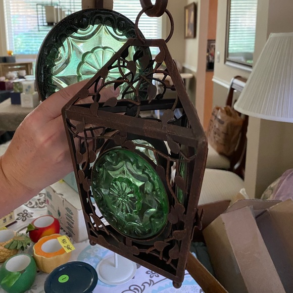 PartyLite Rosetta lantern. Comes with glass holder for votive or tealights - Picture 2 of 3